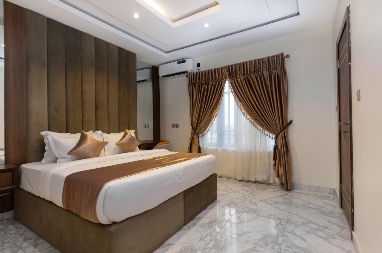 God'S Touch Apartments Remi Fani Kayode Gra. Ikeja Exterior foto