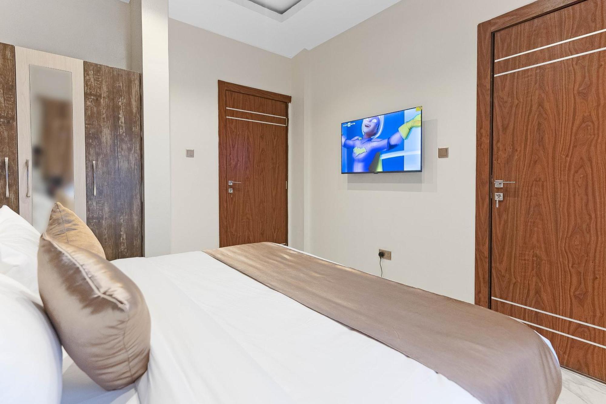 God'S Touch Apartments Remi Fani Kayode Gra. Ikeja Exterior foto